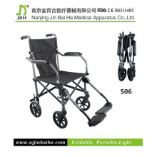 Aleación de aluminio silla de ruedas de movilidad manual con pedal ajustable